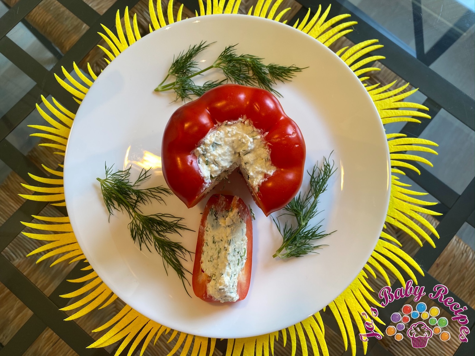 Red Pepper stuffed with Creamy Cheese