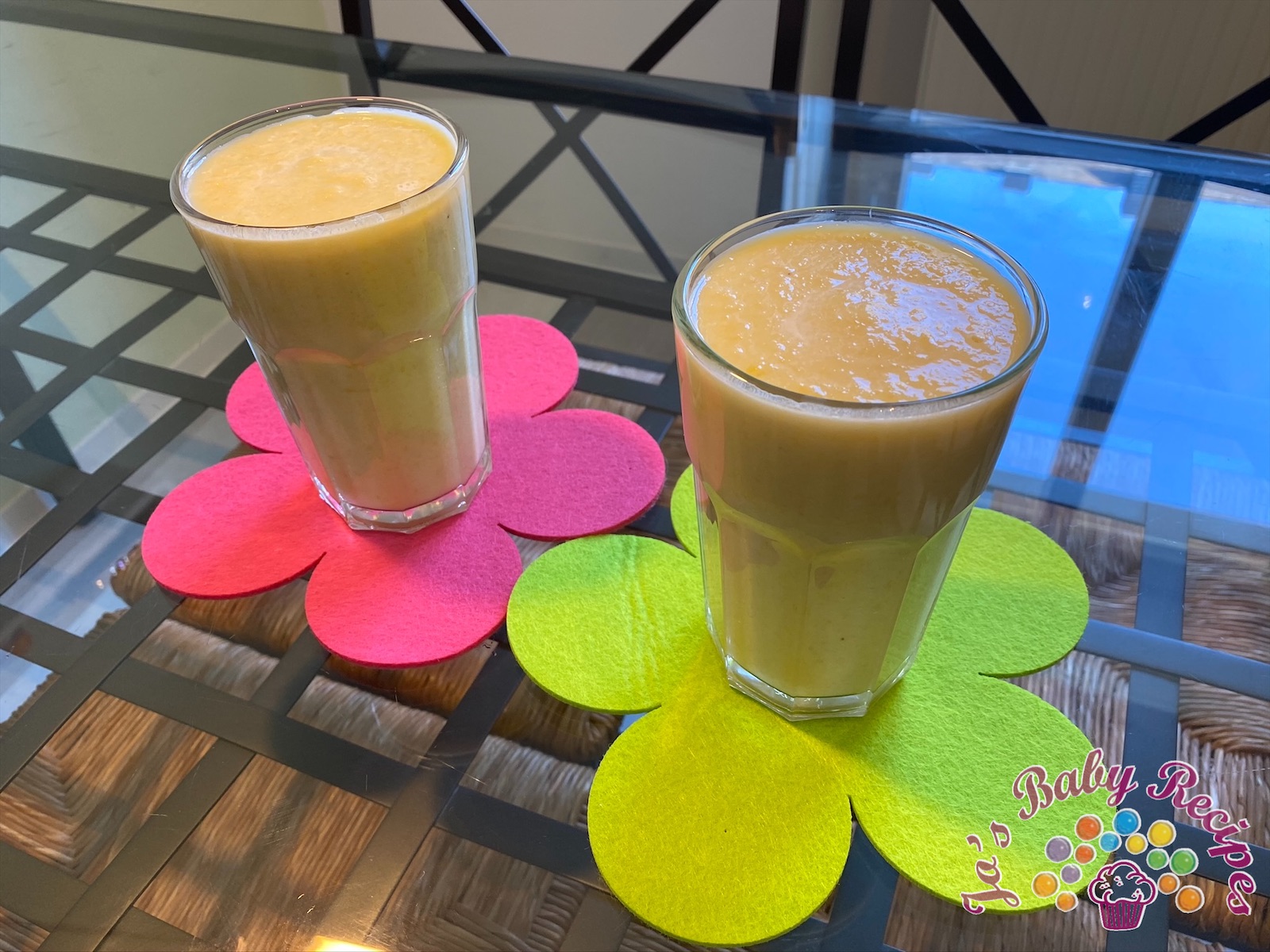 Smoothie with Melon and Banana