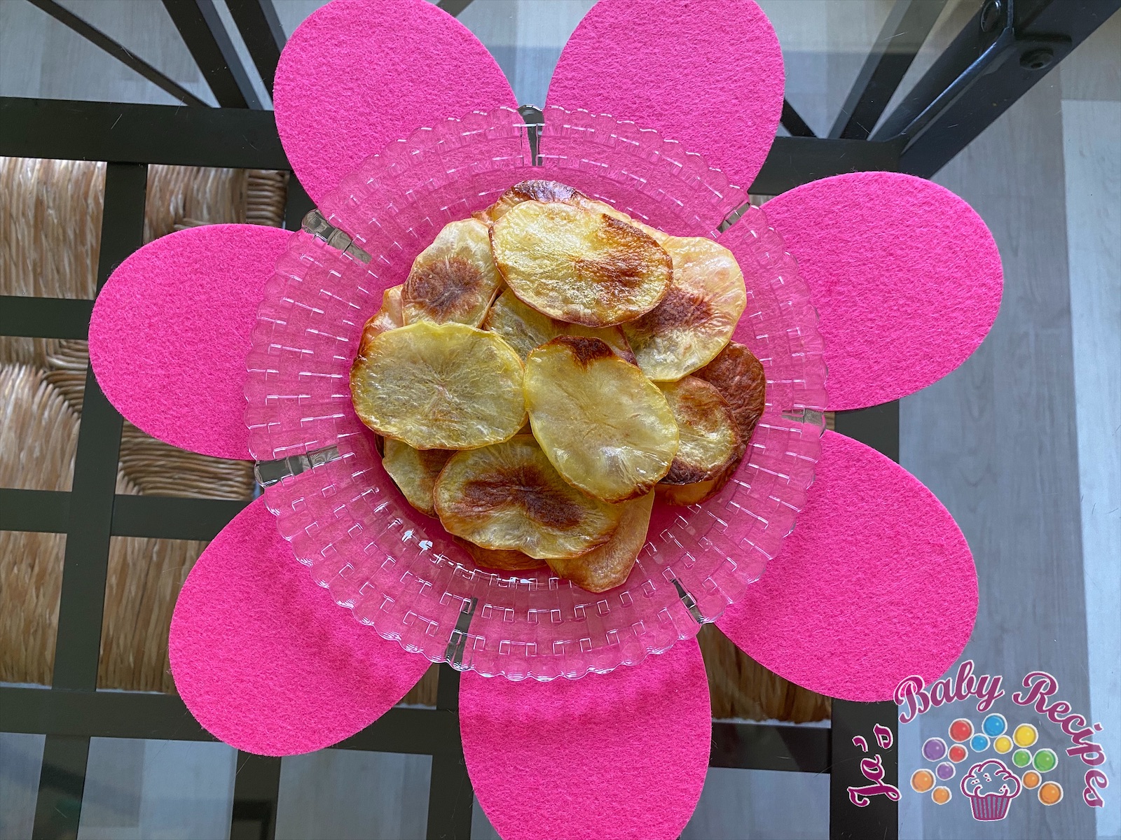 Baby friendly homemade potatoes chips