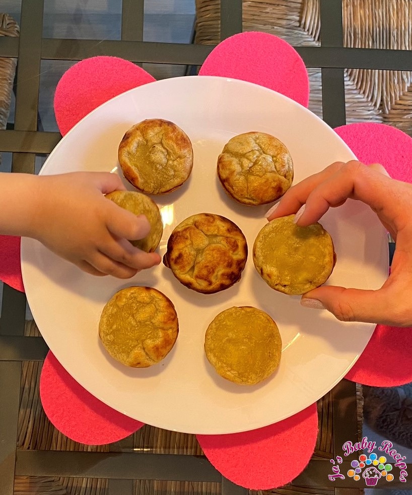 Baby friendly muffins with bananas