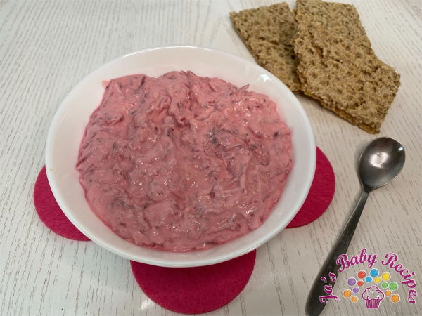 Cream of red beets and ricotta for babies