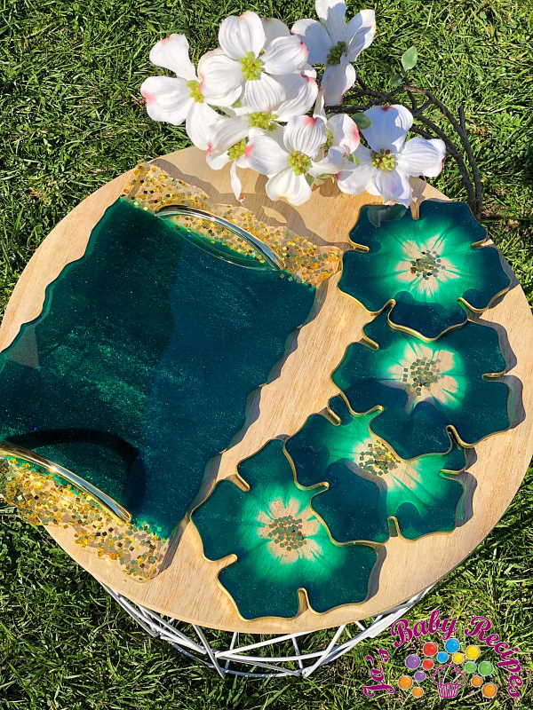 Rectangular tray set and 4 ribs of green flower with gold (1) of resin, PWE-23