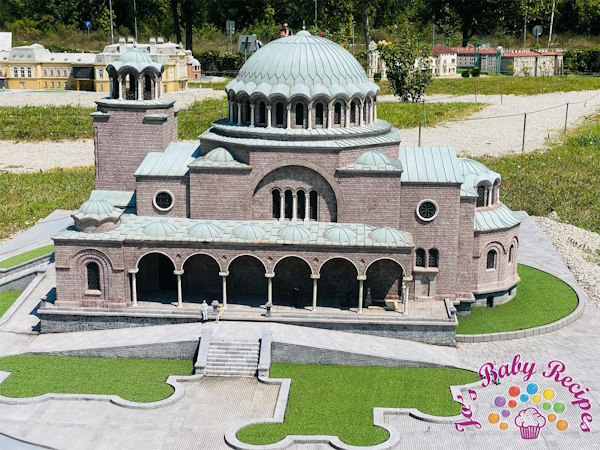 Mini Bulgaria Park &#8211; vezi cele mai faimoase cladiri si locuri populare din Bulgaria intr-un singur loc